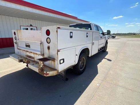Used 2017 Ford F350 XL w/ Power Equipment Group AWD/4WD image 10
