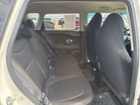 Used 2016 Kia Soul image 21