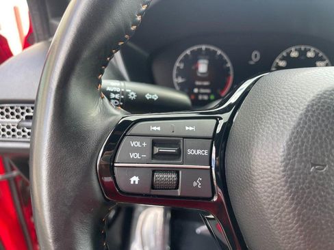 Used 2025 Honda HR-V Sport image 25