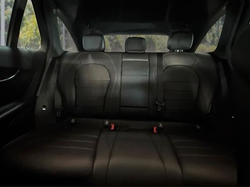 Used 2017 Mercedes-Benz GLC 300 4MATIC image 14