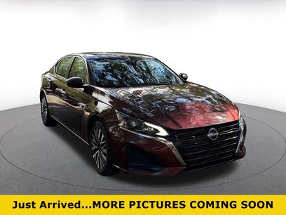 Used 2024 Nissan Altima 2.5 SV