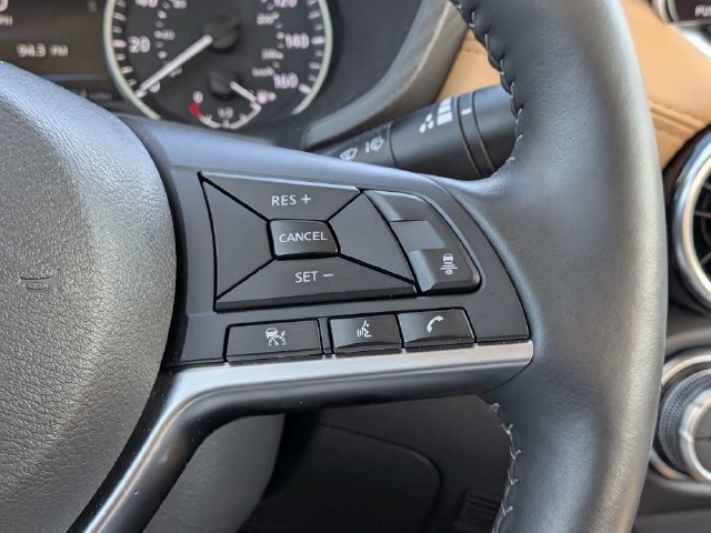 Used 2025 Nissan Sentra SV w/ SV Premium Package FWD image 20