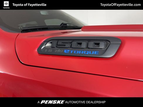 Used 2022 RAM 1500 Big Horn w/ Built-to-serve Edition image 12