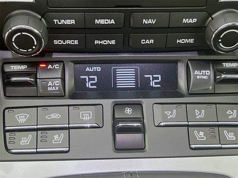 New 2025 Porsche 718 Cayman image 17