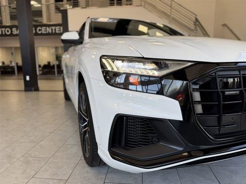 Used 2019 Audi Q8 Prestige image 9
