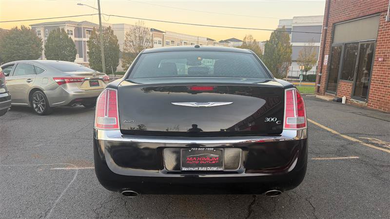 Used 2014 Chrysler 300 C AWD/4WD image 6