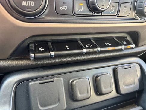 Used 2014 GMC Sierra 1500 Denali w/ Driver Alert Package image 25