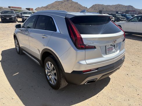 Used 2020 Cadillac XT4 Premium Luxury FWD image 3