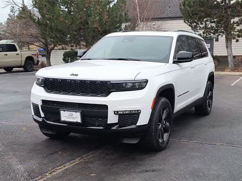 New 2025 Jeep Grand Cherokee L Limited image 4