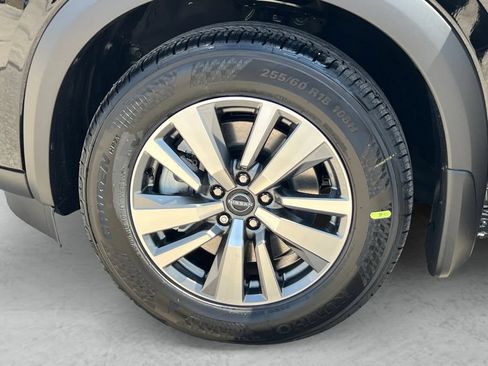 New 2026 Nissan Pathfinder SL FWD image 24