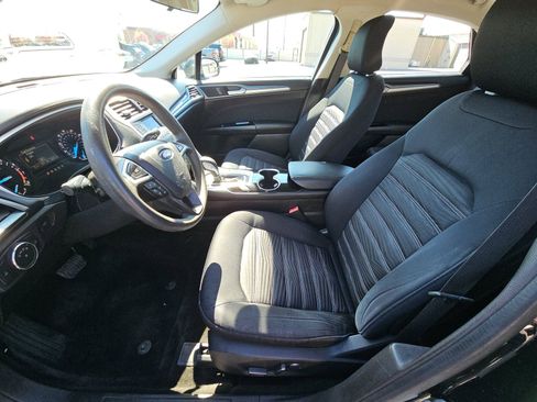 Used 2016 Ford Fusion SE image 13
