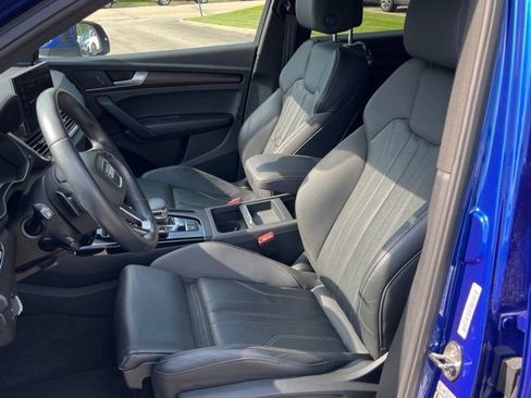 Used 2021 Audi Q5 2.0T Premium w/ Convenience Package AWD/4WD image 9
