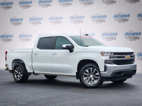 Used 2021 Chevrolet Silverado 1500 LT image 2