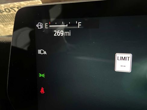Used 2025 Ford Expedition Active AWD/4WD image 32