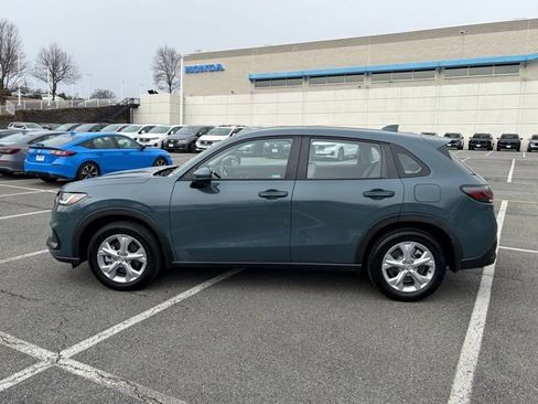 Certified 2023 Honda HR-V LX image 4