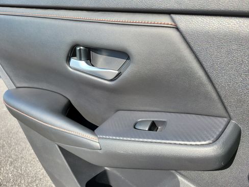 Used 2024 Nissan Sentra SR FWD image 25