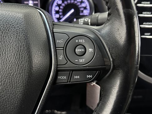 Used 2019 Toyota Camry SE image 16