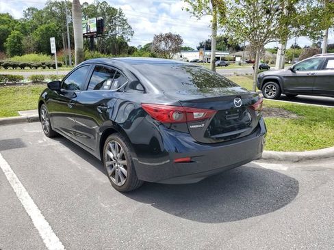 Used 2018 MAZDA MAZDA3 Touring image 3