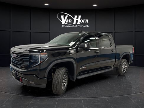 Used 2023 GMC Sierra 1500 AT4 w/ AT4 Premium Package AWD/4WD image 3