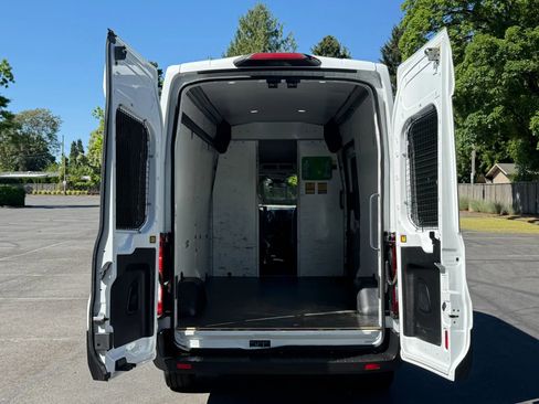 Used 2019 Ford Transit 250 148 High Roof RWD image 23