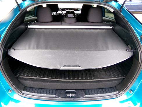 Used 2022 Toyota Prius Prime Limited image 19