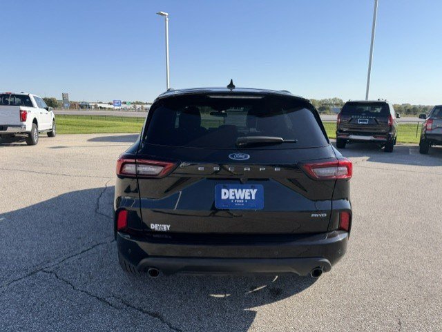 Certified 2024 Ford Escape ST-Line w/ Tech Pack #1 AWD/4WD image 7