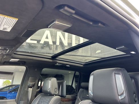 Used 2023 Cadillac Escalade ESV Premium Luxury Platinum w/ LPO, Radiant Package image 24