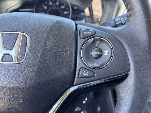 Used 2021 Honda HR-V EX-L image 26
