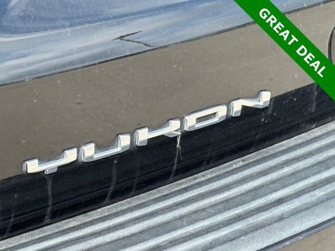Used 2025 GMC Yukon XL Denali AWD/4WD image 10