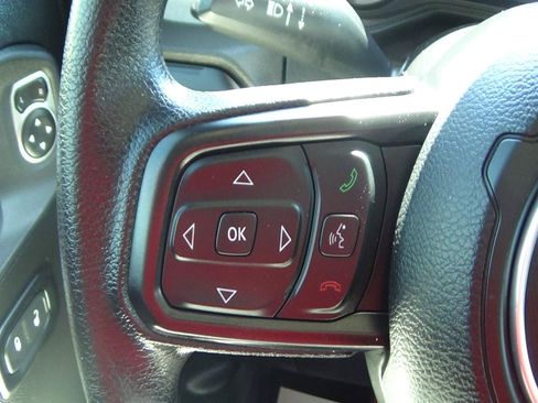 Certified 2024 Jeep Gladiator Sport AWD/4WD image 19