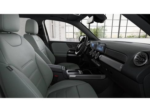 New 2026 Mercedes-Benz GLB 250 4MATIC image 4