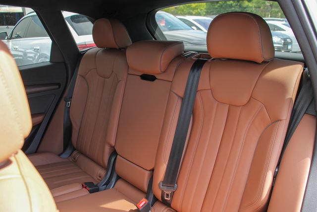 Used 2024 Audi Q5 2.0T Premium w/ Convenience Package AWD/4WD image 25