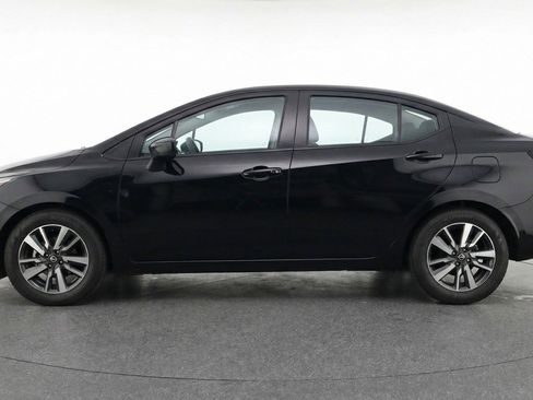 Used 2025 Nissan Versa SV FWD image 4