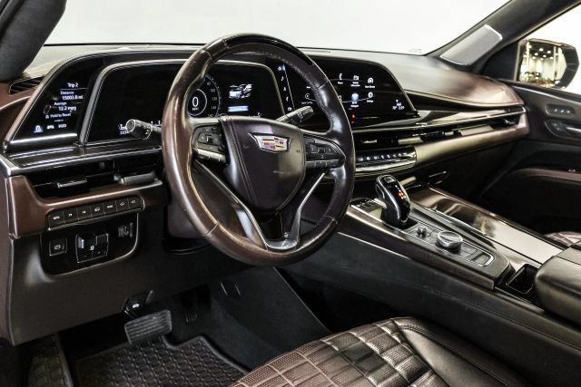 Used 2022 Cadillac Escalade Premium Luxury Platinum AWD/4WD image 4