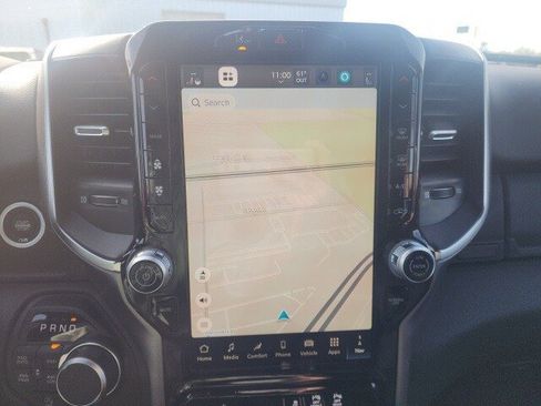 New 2026 RAM 1500 4x4 Crew Cab image 4