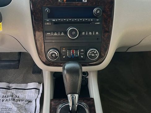 Used 2012 Chevrolet Impala LTZ image 12