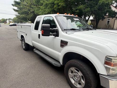 Used 2009 Ford F350 XLT AWD/4WD image 16