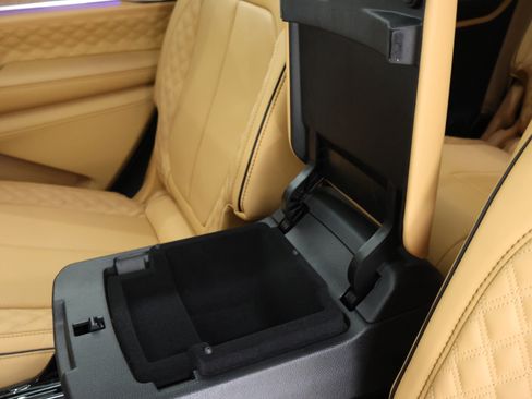 Used 2025 Jeep Grand Cherokee L Summit AWD/4WD image 44