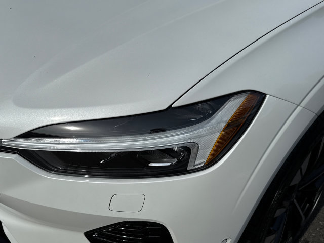 Certified 2026 Volvo XC60 B5 Plus AWD/4WD image 7