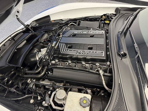Used 2019 Chevrolet Corvette Z06 RWD image 25