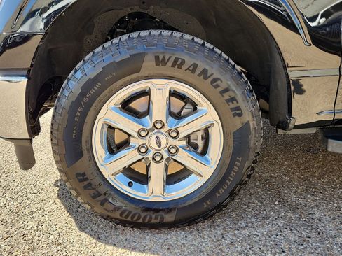 Used 2025 Ford F150 XLT w/ Equipment Group 301A Standard AWD/4WD image 11