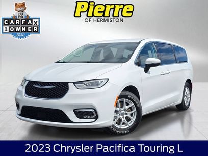 Used 2023 Chrysler Pacifica Touring-L