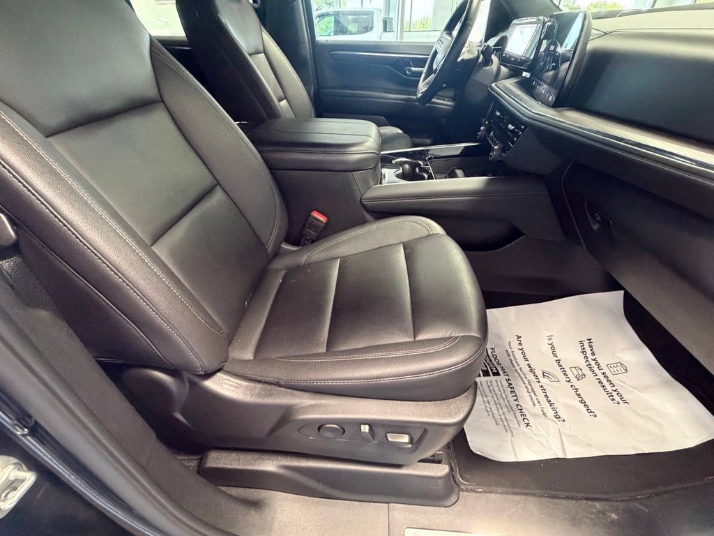 Used 2025 Chevrolet Tahoe LT AWD/4WD image 46