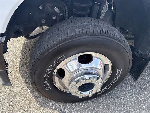 Used 2024 Ford F350 King Ranch image 7