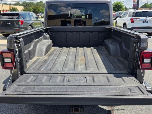 Used 2021 Jeep Gladiator Rubicon w/ Dual Top Group AWD/4WD image 10
