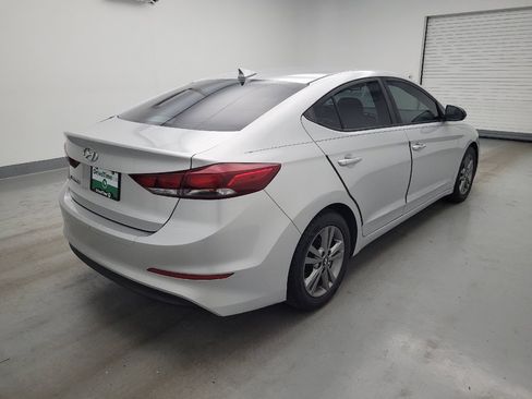 Used 2017 Hyundai Elantra SE w/ SE A/T Tech Package 03 FWD image 9