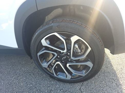 New 2026 Chevrolet Trax RS w/ Driver Confidence Package FWD image 13