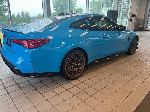 Used 2025 BMW M4 CS AWD/4WD image 2