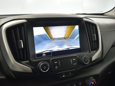 Used 2023 GMC Terrain SLT image 10