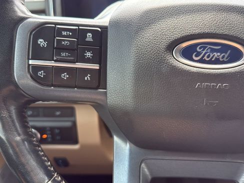 Certified 2024 Ford F450 Lariat w/ Lariat Ultimate Package AWD/4WD image 17